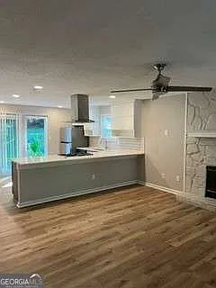 2 bed, 1.5 bath, 1225 sqft, $1,950 — Photo 3
