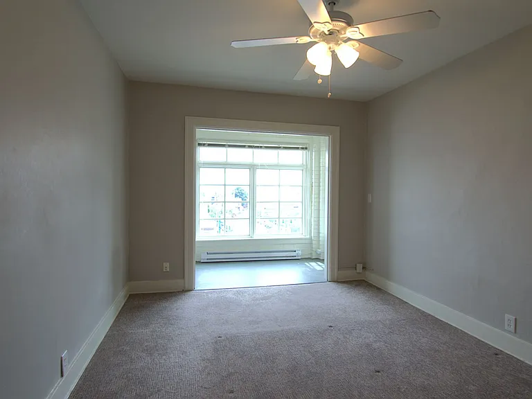 Townhouse Apartments — Photo 6