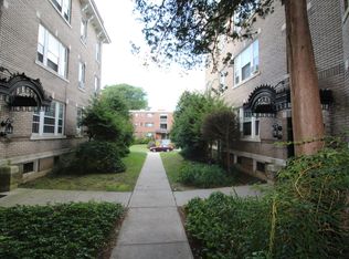 8 Concord St APT C2, West Hartford, CT 06119