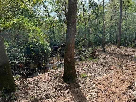 4th image of No Address Rd