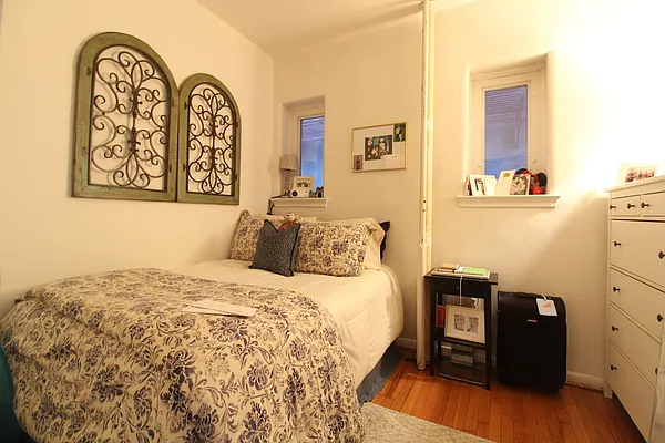 Rented by Compass | media 14