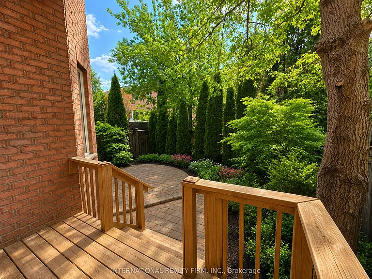 32 Bel Canto Cres — Photo 19