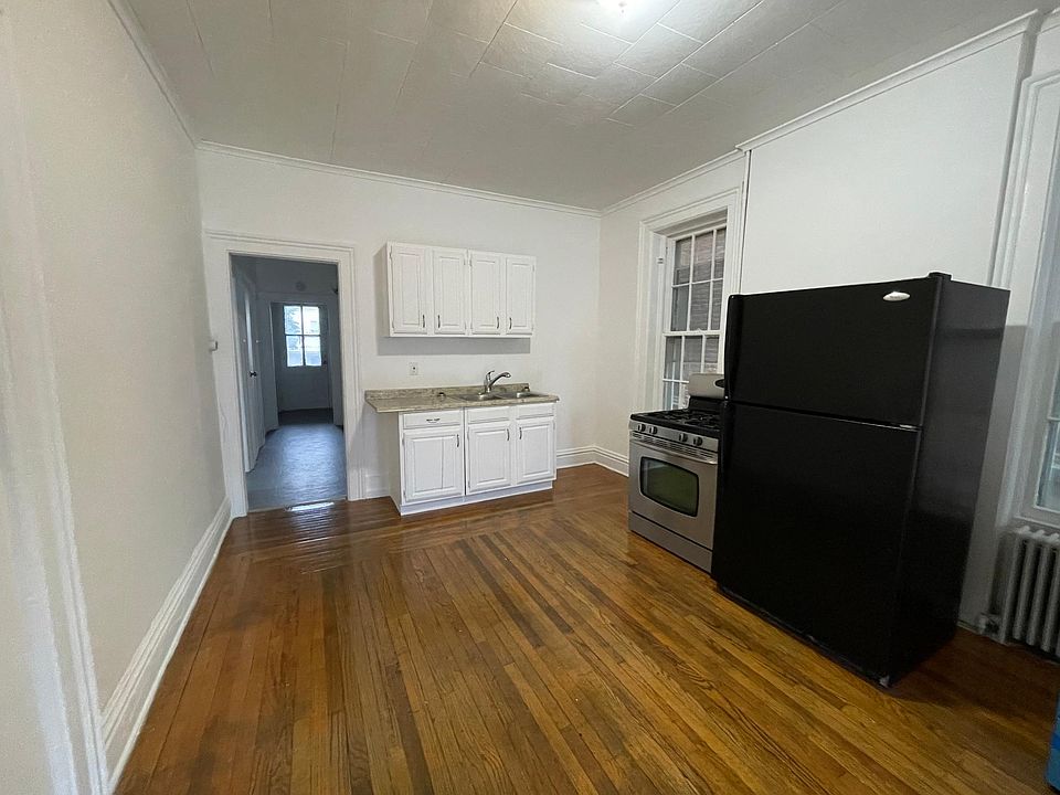 1st image of 73 Saratoga Ave APT 1