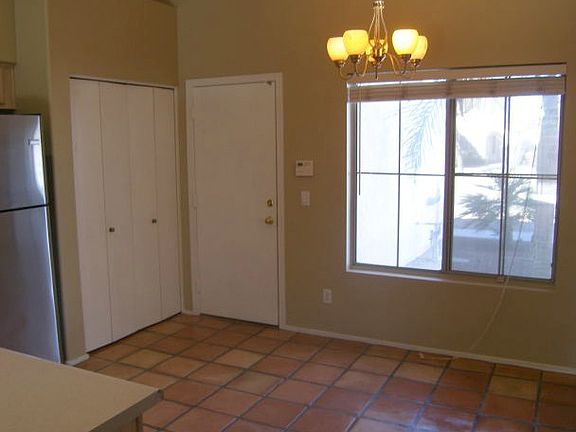 5th image of 1231 W Breckenridge Ave