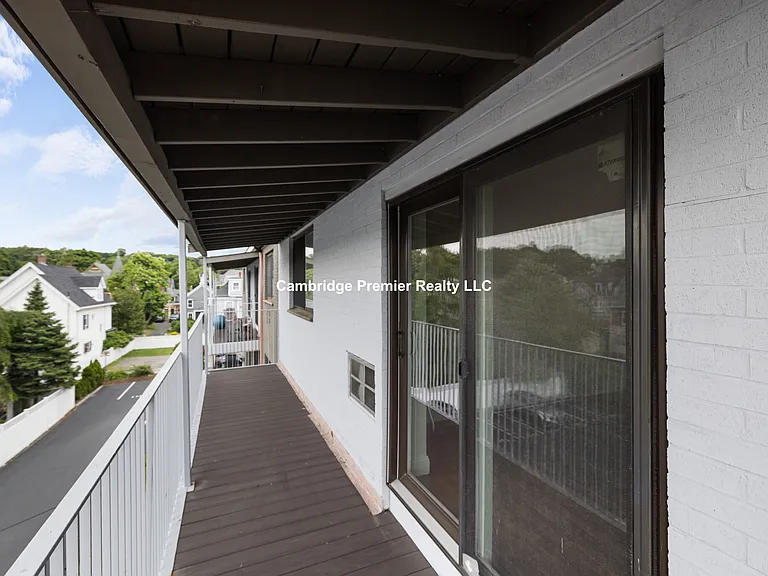 Summer St — Photo 22