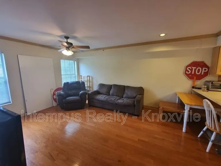 2201 Lake Ave #103 — Photo 10
