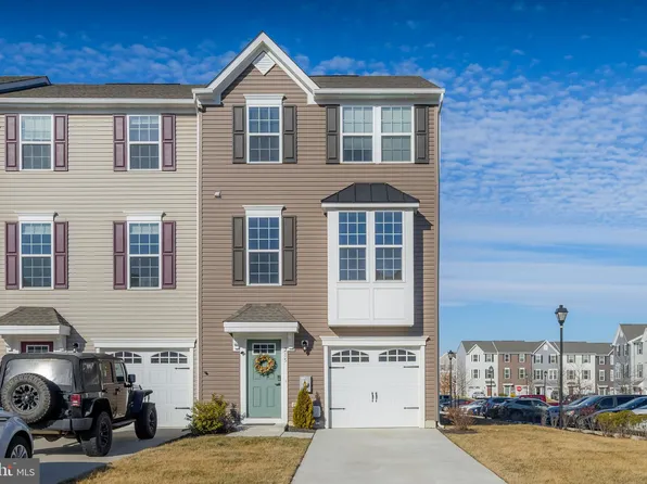 215 Dalton Dr, Swedesboro, NJ 08085