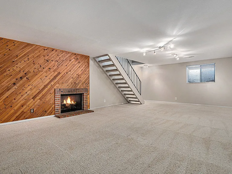 4379 W Ponds Cir — Photo 7