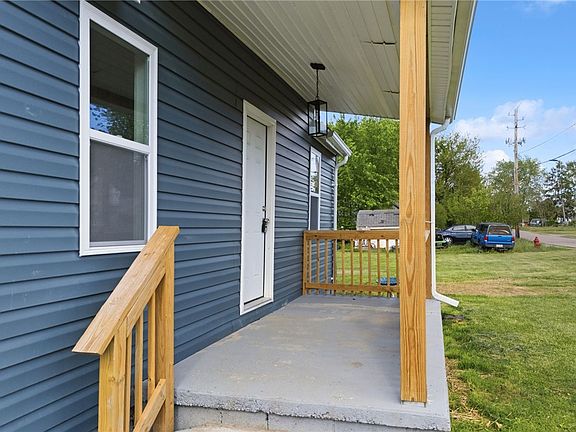 4th image of 402 Highview Ave