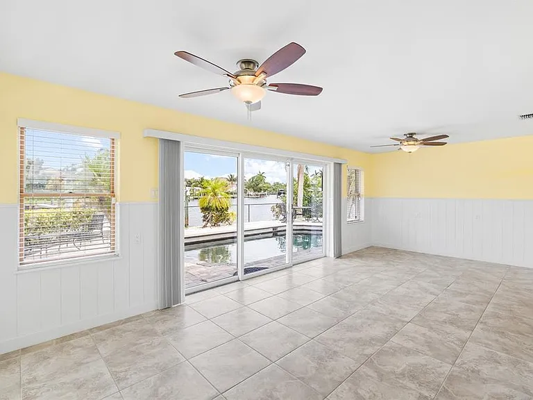 5541 Bayou Grande Blvd NE — Photo 18