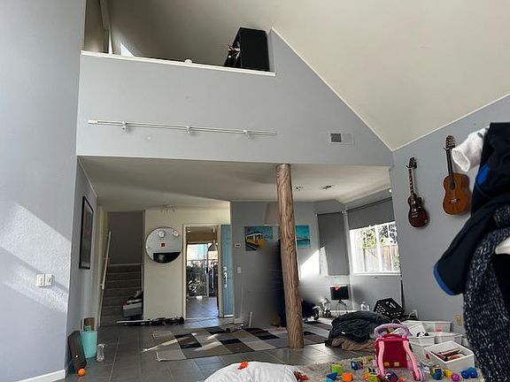 3rd image of 609 Mystic Ln