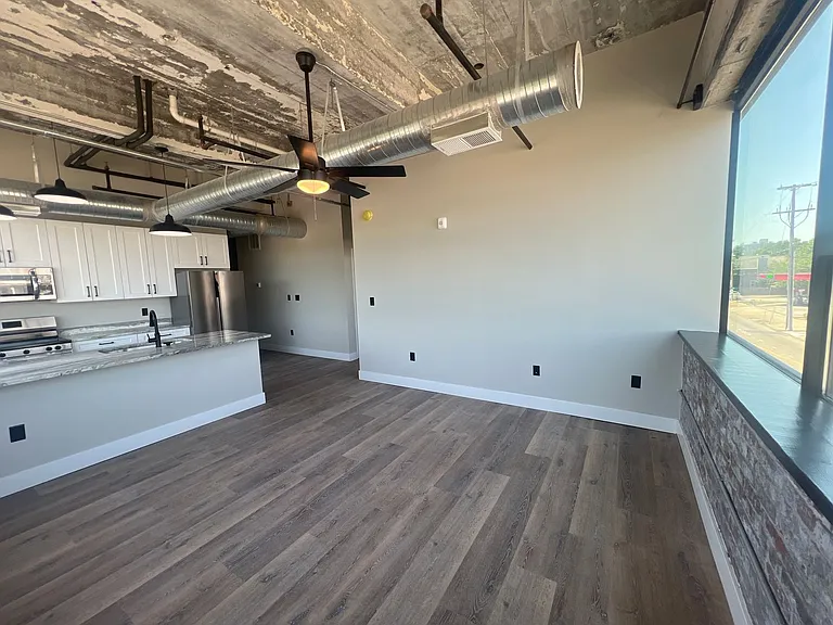 119 E Princess Anne Rd — Photo 114