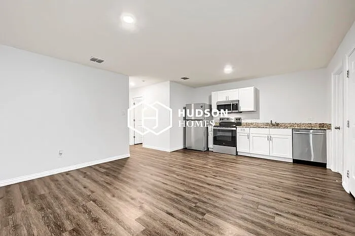 542 Rivas St #A — Photo 5