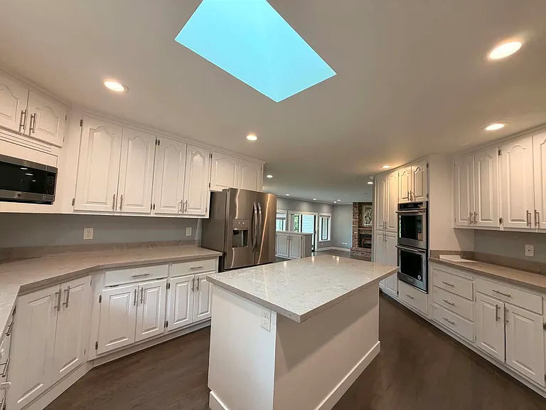 15017 NE 11th Pl — Photo 8