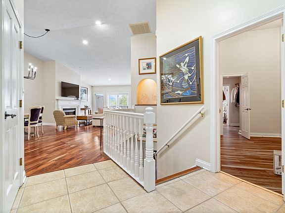 4th image of 11323 Shoreview Ln