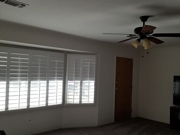 5th image of 9911 Sierra Dr