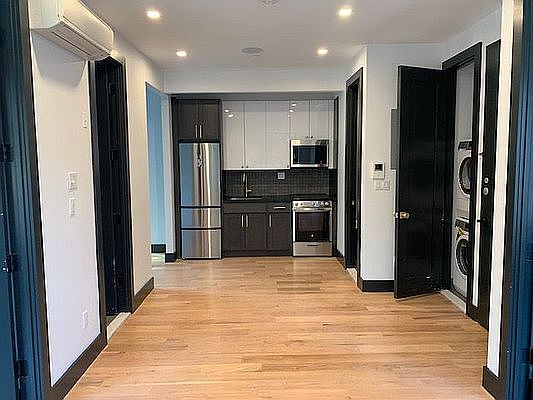 1st image of 160 15th St #2