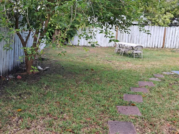 9981 SW 156th Ter, Miami, FL 33157