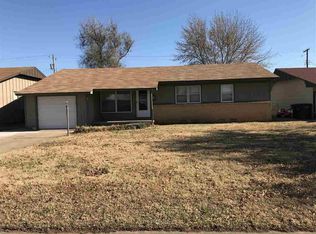 1617 Field Dr, Enid, OK 73703