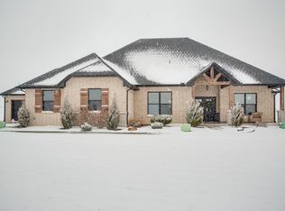 3520 Meadowbrook Dr, Enid, OK 73703