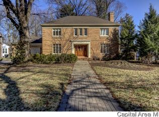 2024 S Wiggins Ave, Leland Grove, IL 62704