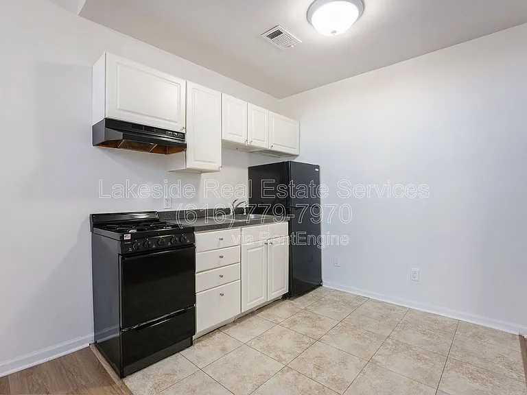 100 Washington Ave #204 — Photo 9