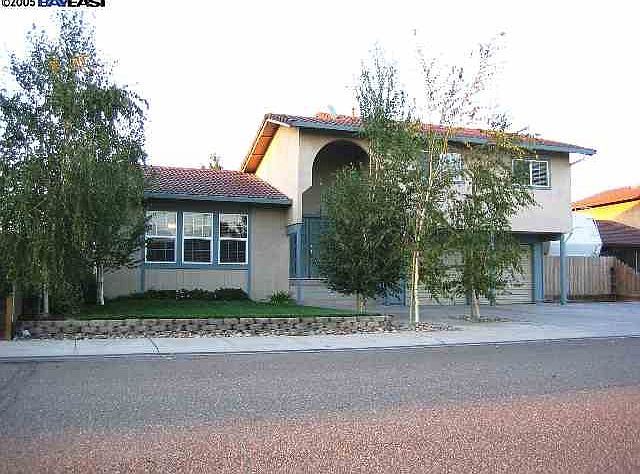 1st image of 1437 E Greenwich Dr