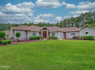 115 Saddlebrook Ln, Hampstead, NC 28443