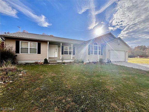 3rd image of 617 Township Road 150