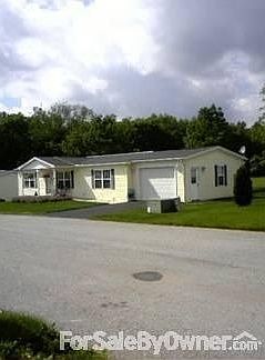 Front of house
						:
						bright and nicely landscaped
