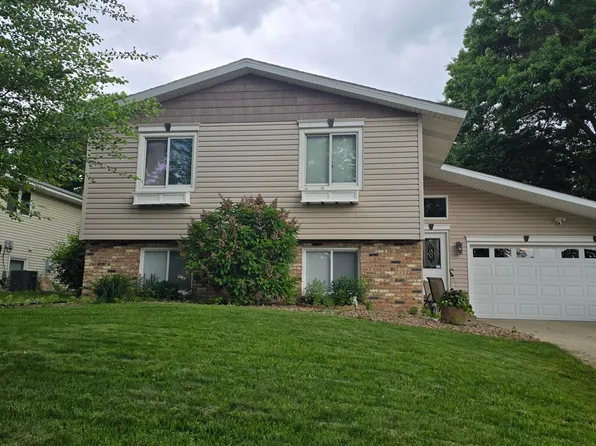 1794 17th Ave NW, New Brighton, MN 55112