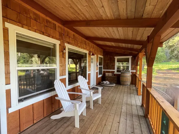 1942 Two Tail Rd, Bonners Ferry, ID 83805