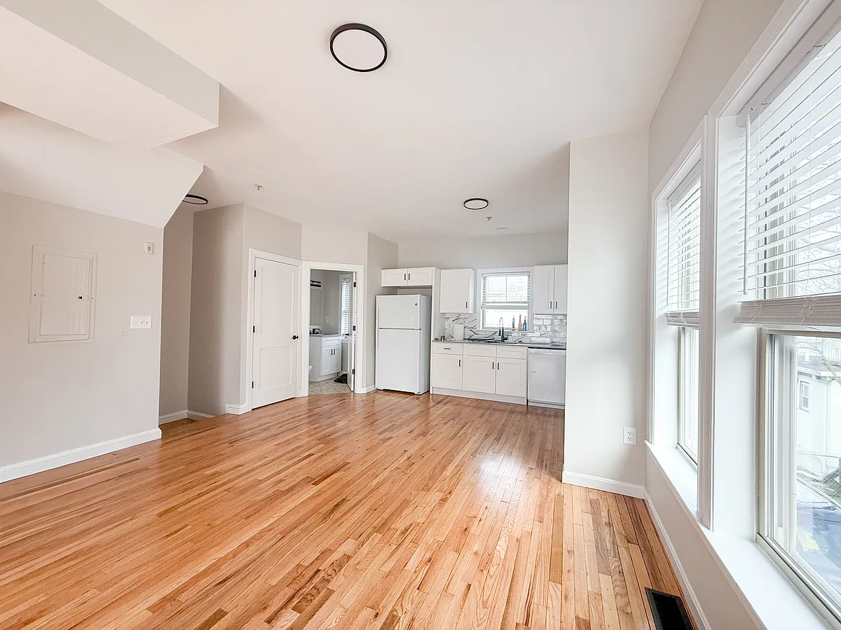 Building Photo - 49 Norfolk St #C