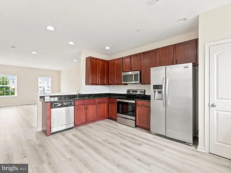 145 Mercer Ct — Photo 11