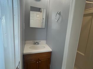 98 Hanover St APT 4, Pemberton, NJ 08068