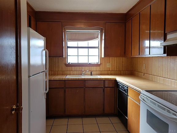 4th image of 954 E Johnson Ave