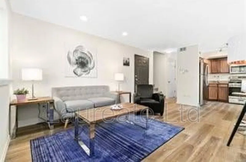 3 bed, 2.0 bath, 1367 sqft, $2,695 — Photo 2