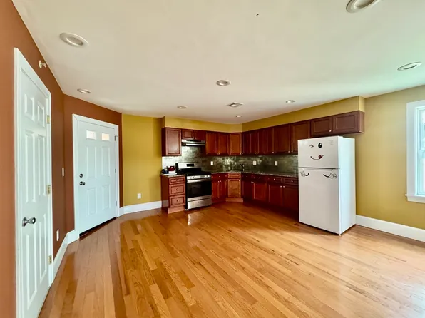504 Summer St, Lynn, MA 01905