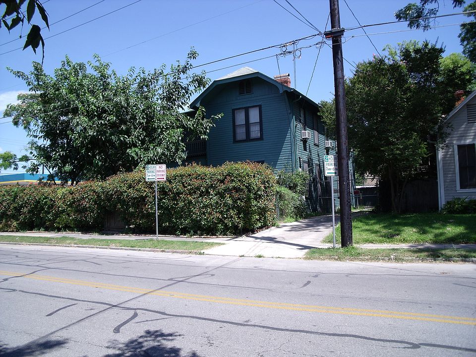 1st image of 418 Dallas St APT 1