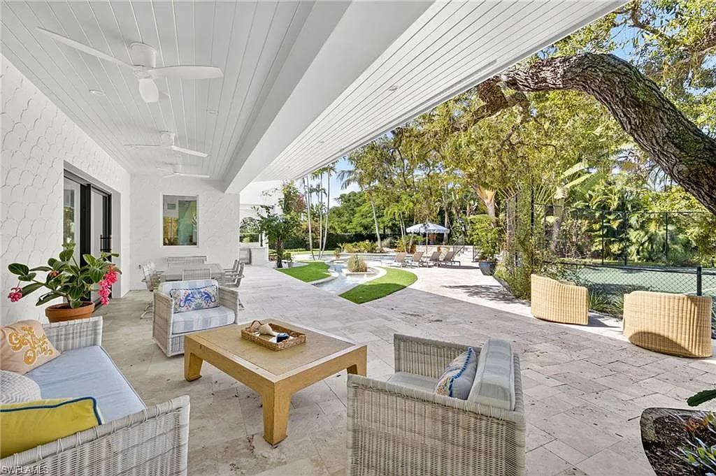 5 bed, 6.5 bath, 5400 sqft, $50,000 — Photo 3