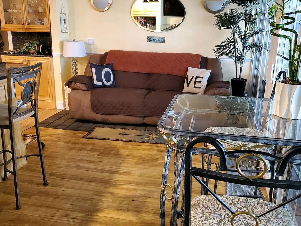1st image of 7 S Leewynn Dr