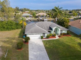 419 SW 38th Pl, Cape Coral, FL 33991