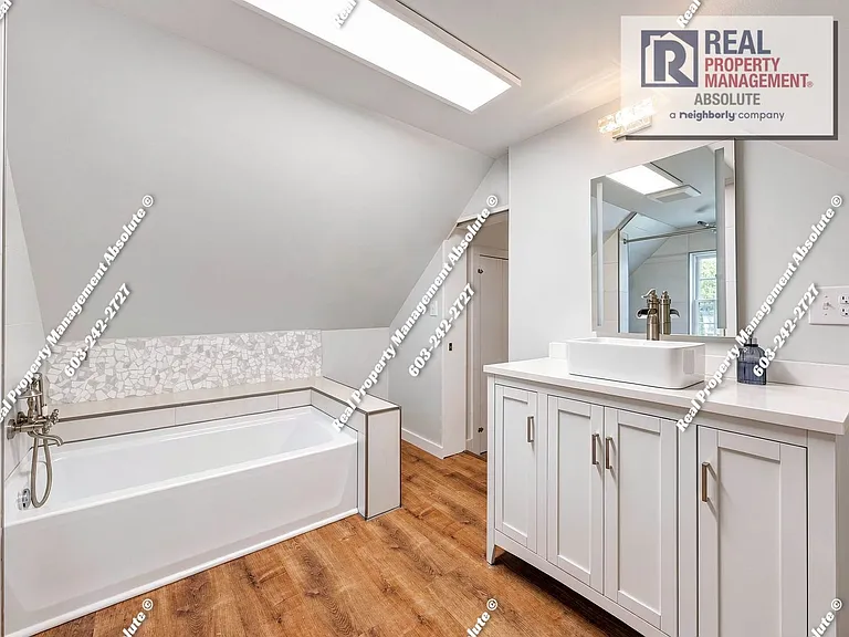 208 Manchester St — Photo 25
