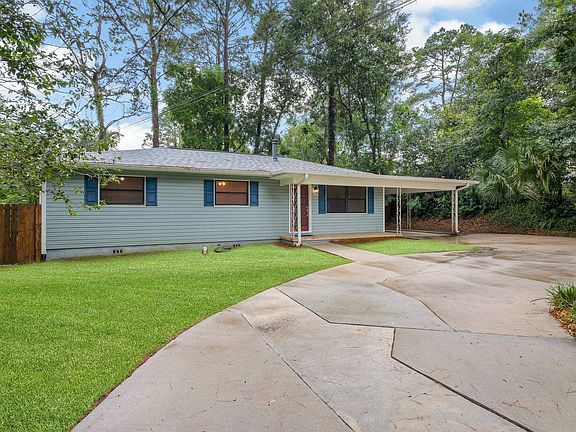 2nd image of 940 Spottswood Dr