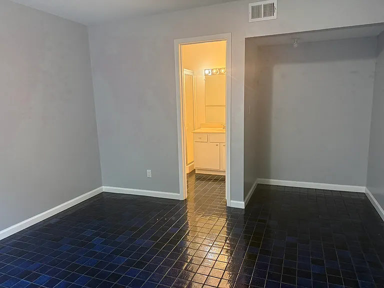 6750 Sands Point Dr #1 — Photo 3