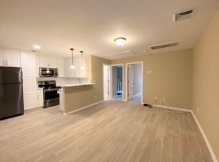 7 Springmeadow Dr, Kings Park, NY 11754