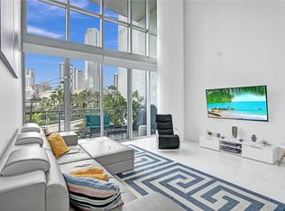 90 SW 3rd St #TOWNHOUSE 300B, Miami, FL 33130