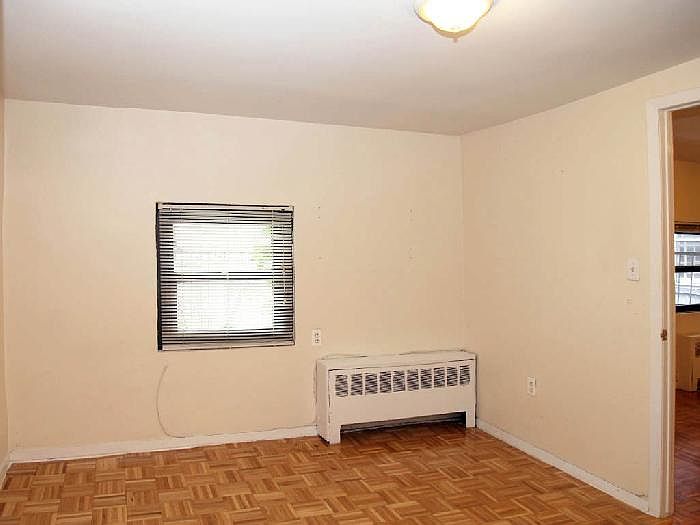 2nd image of 78 East Dr #5R