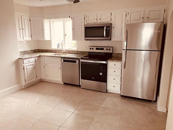 5th image of 20 Brown St APT 1