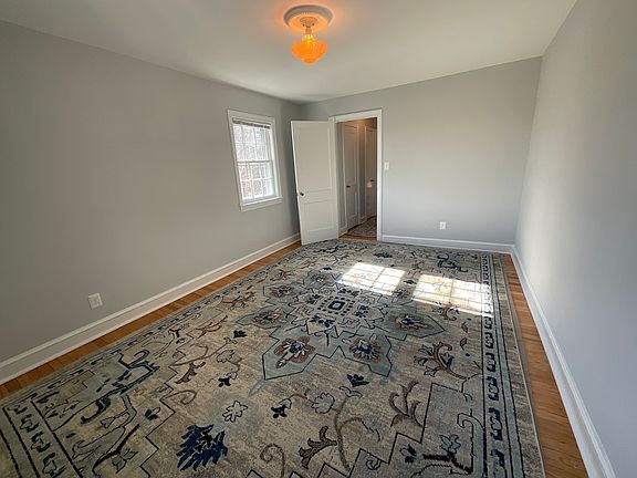 4th image of 305 Shirley St APT 31